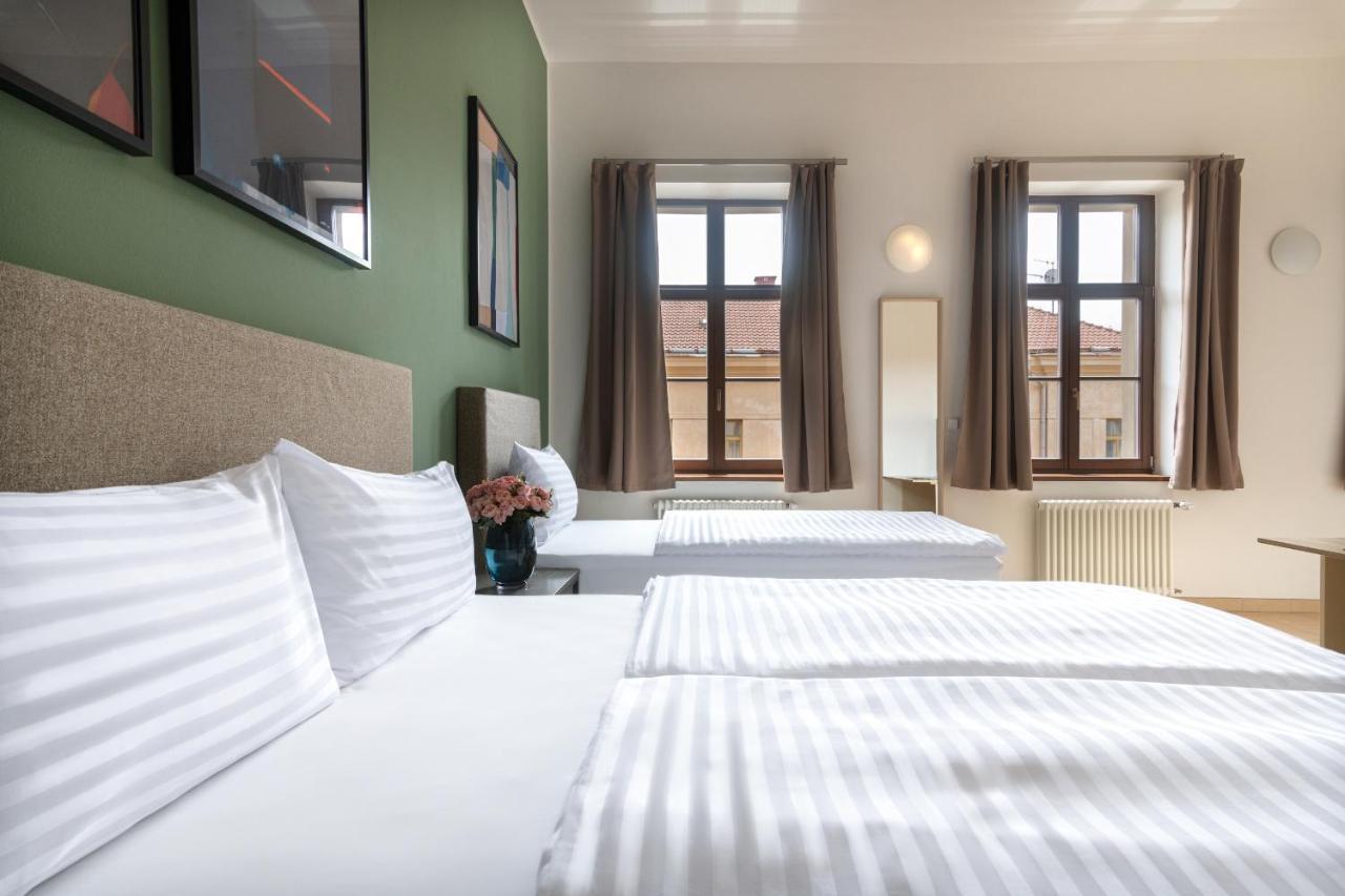 Bohemian Dreams And By Dwellfort Aparthotel Prague