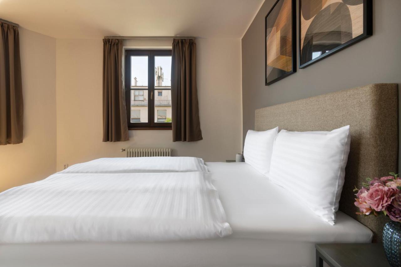 Bohemian Dreams And By Dwellfort Aparthotel Prague
