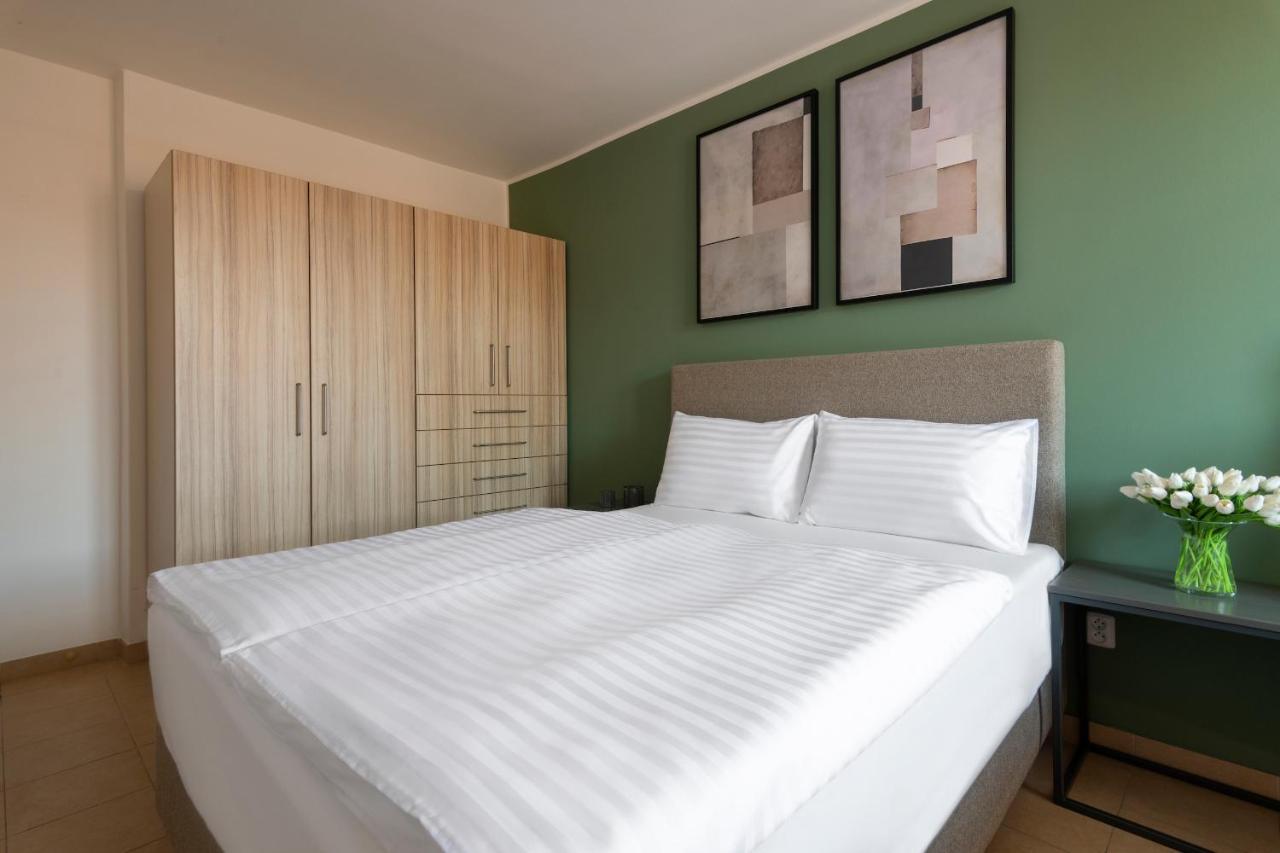 Bohemian Dreams And By Dwellfort Aparthotel Prague