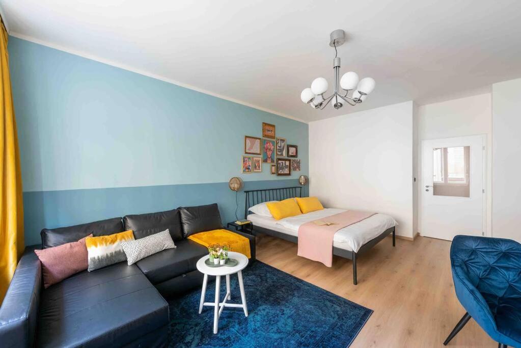 Colourful Modern Flat / Balcony / Charles Bridge Apartment Prague