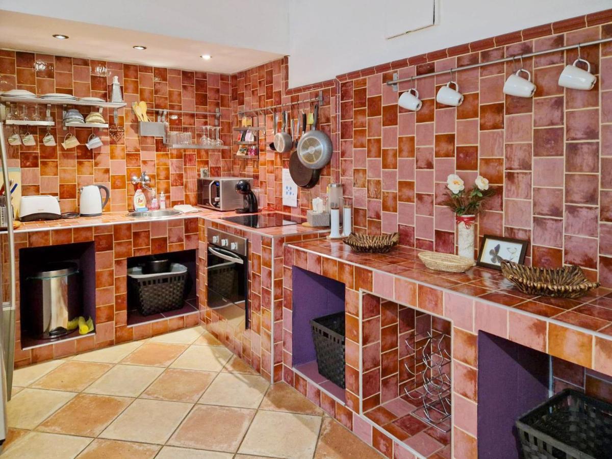 Studio Karluv Most Apartment