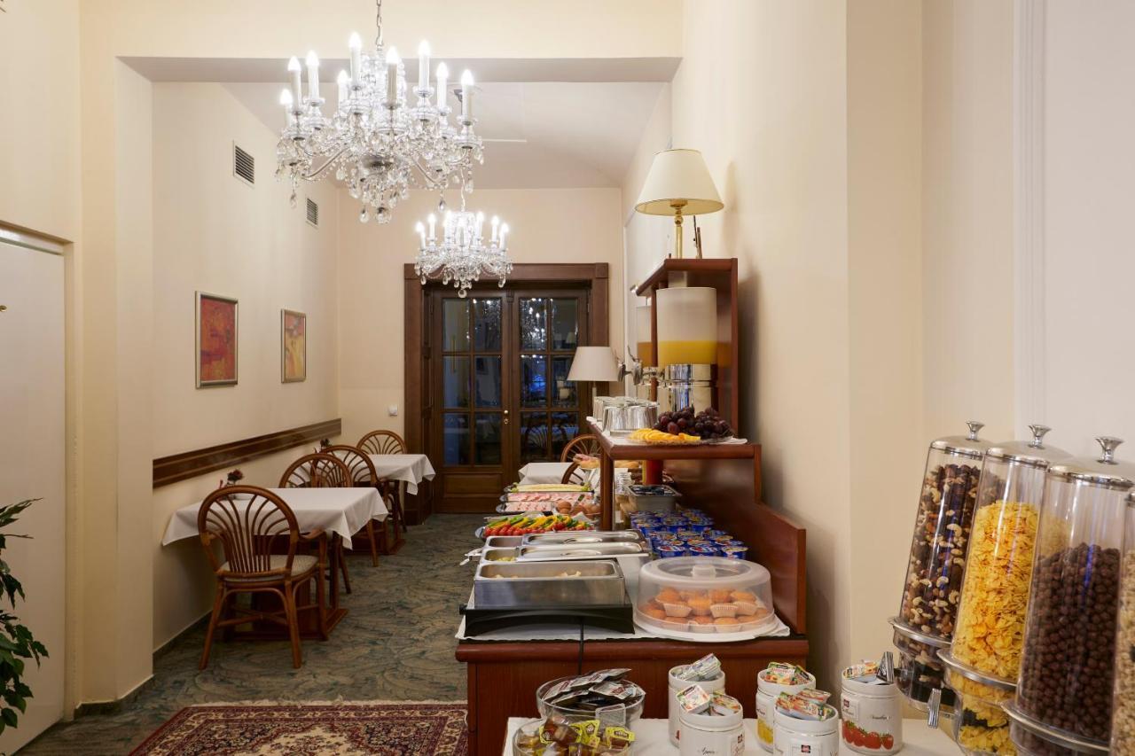 Hotell Fleur De Lis