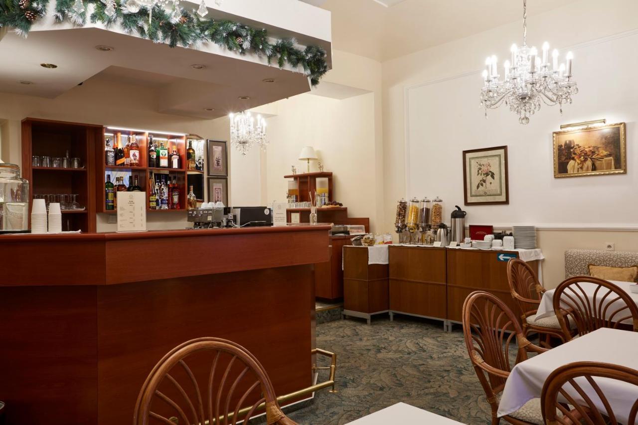 Fleur De Lis Hotell 4*