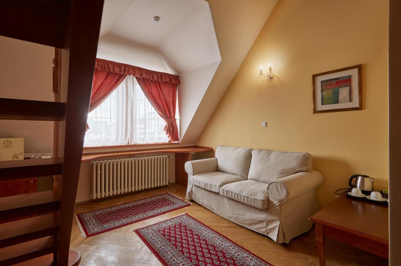 Hotell Fleur De Lis 4*