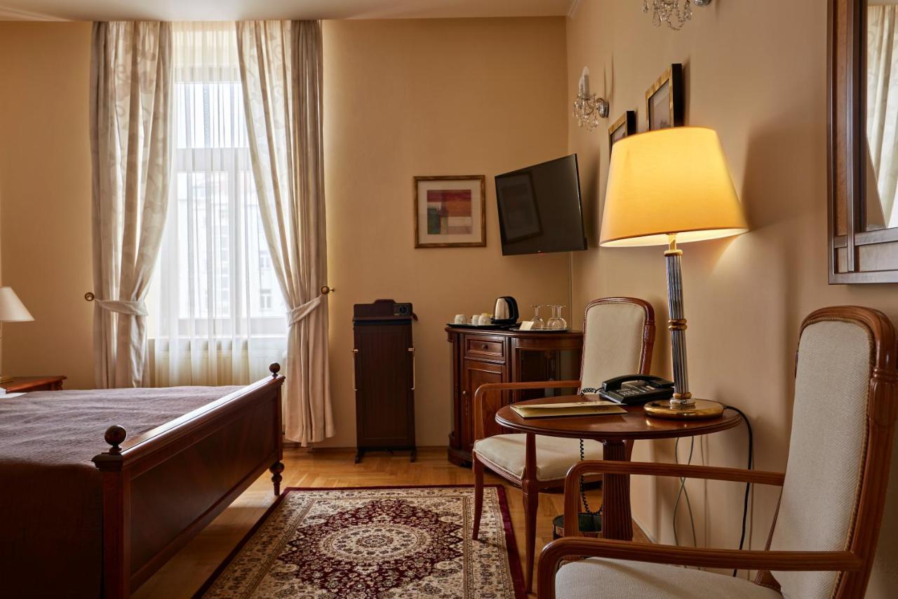 Hotell Fleur De Lis Prag
