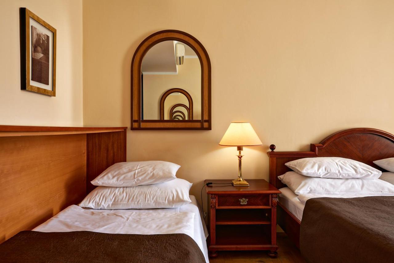 Fleur De Lis Hotell Prag