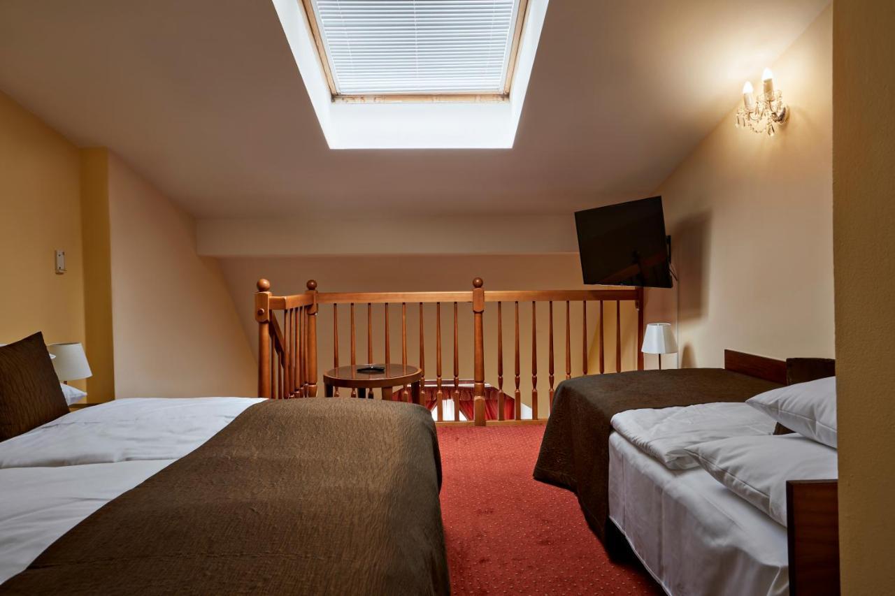Fleur De Lis Hotell 4*
