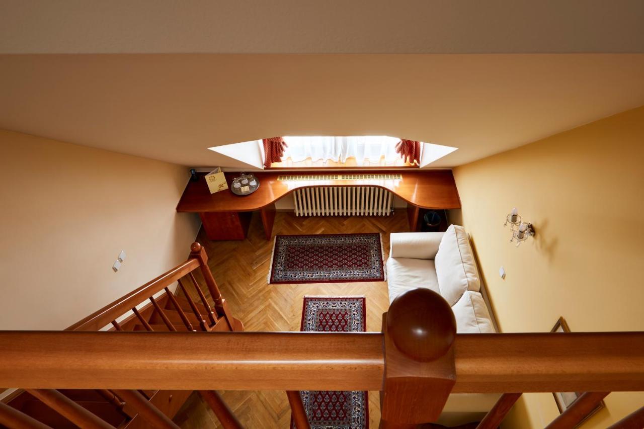 Fleur De Lis Hotell 4*