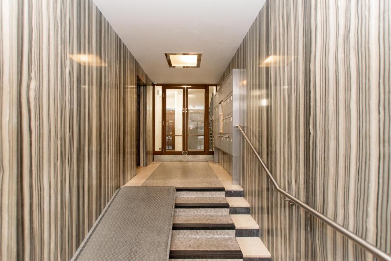 As Apartments. National Theatre Apt. Old Town