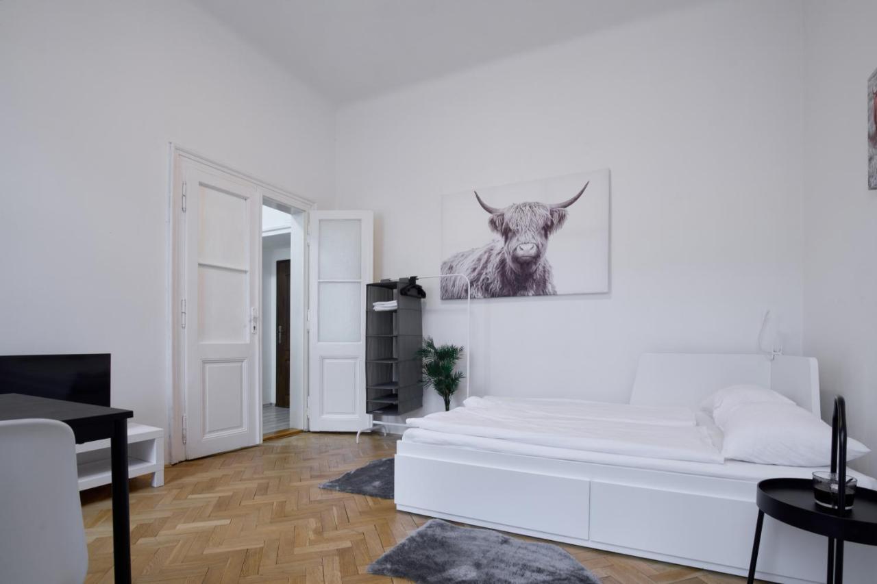 Archibald Flats Apartment