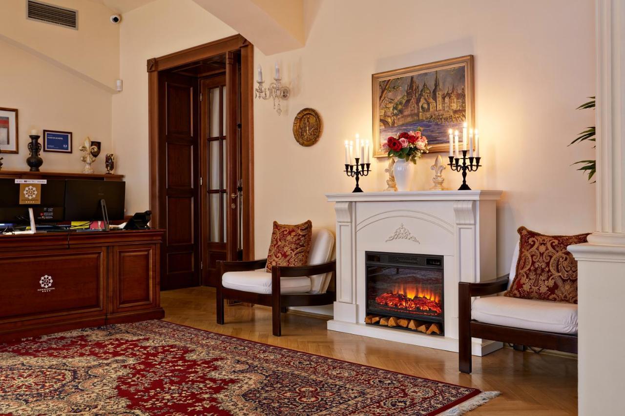 Hotell Fleur De Lis 4*
