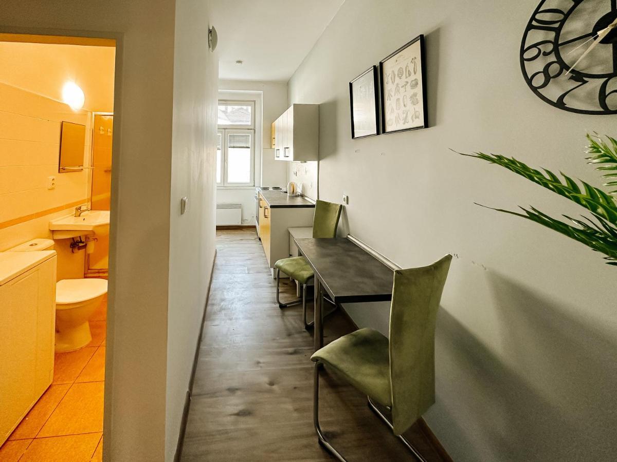 Apartment Savor *