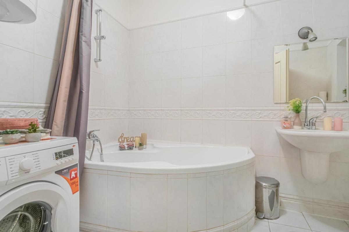 Apartment Bright Studio Close To Charles Bridge And Castle