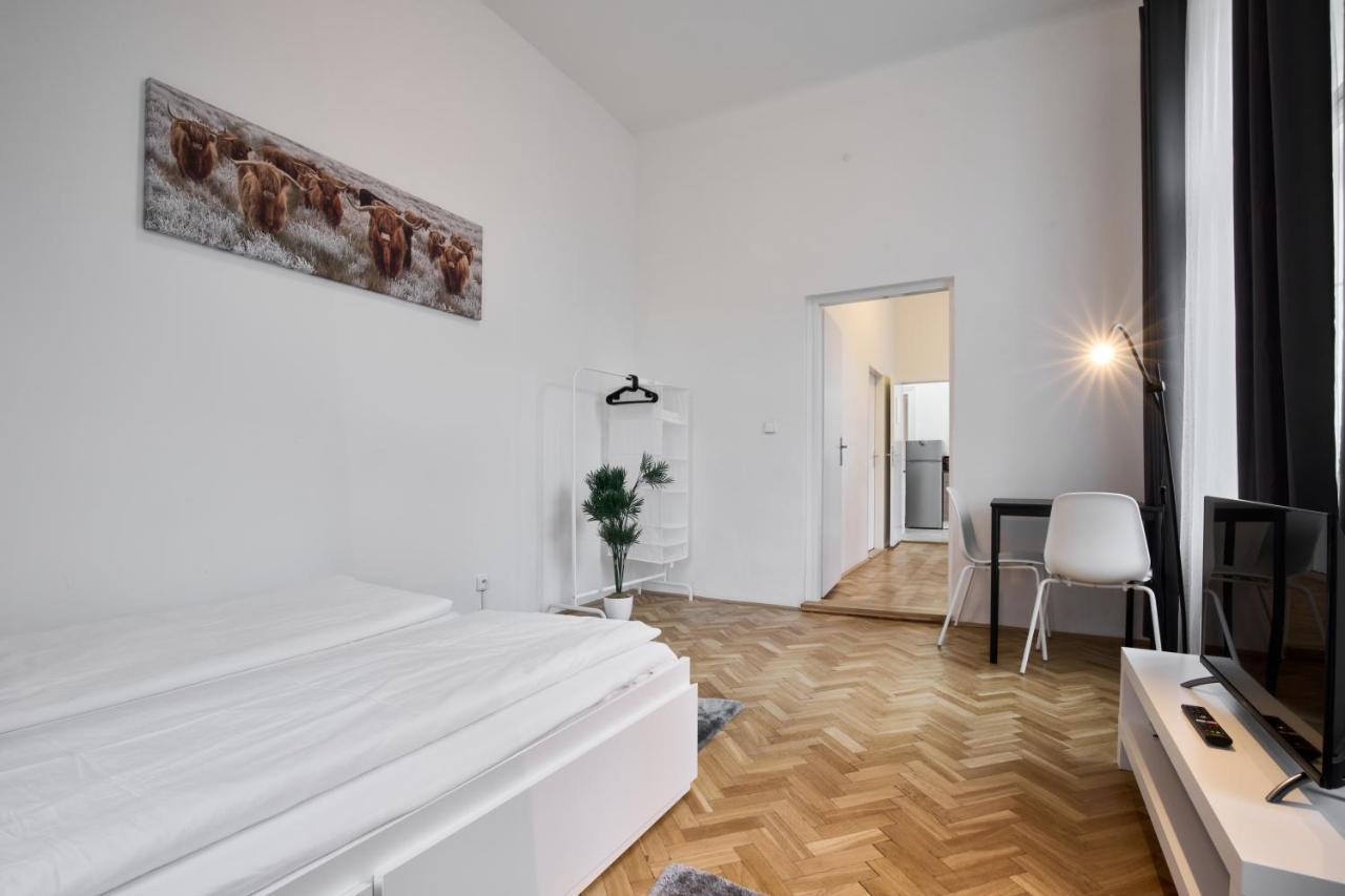 Archibald Flats Apartment *
