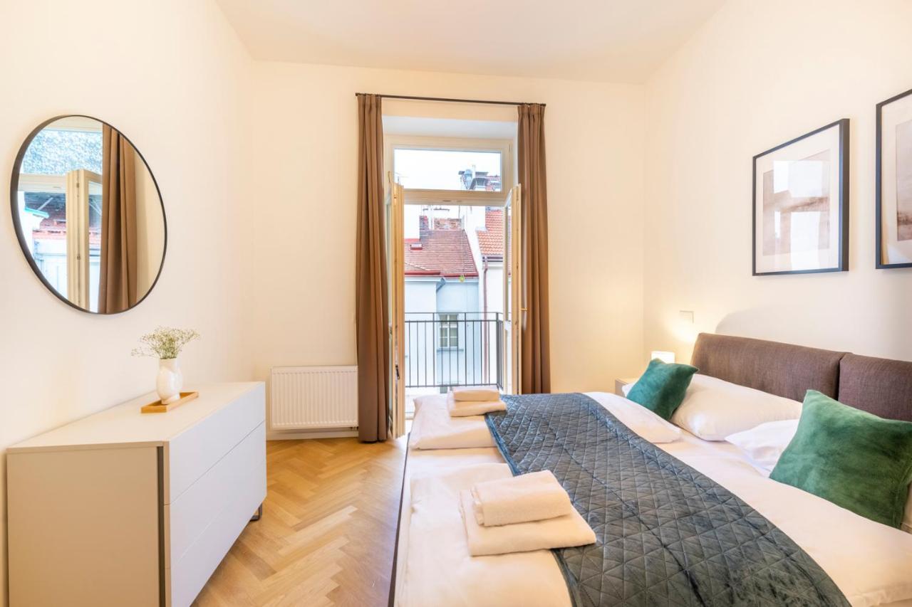 Aparthotel Petrin Tower 4*