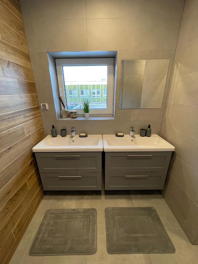 Rezidence Kbely - Free Parking Apartmán