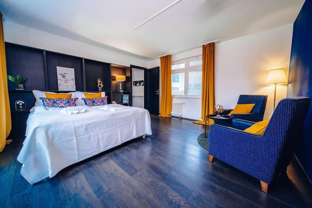 Lovely 3bd - Rooftop - Jacuzzi&sauna Apartment *