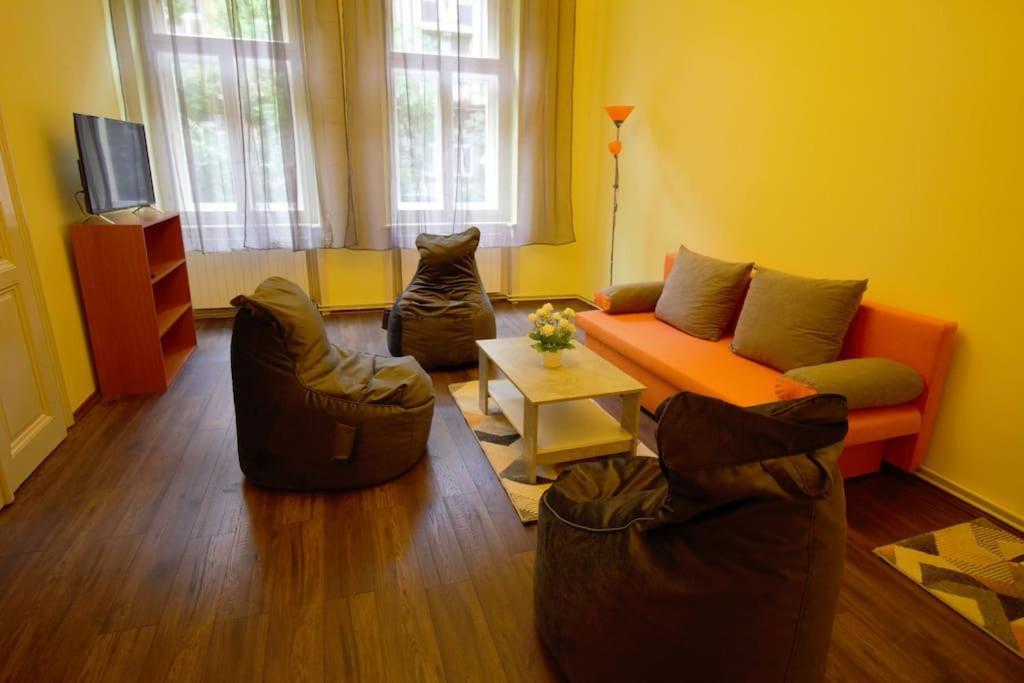 Comfort 2bedrooms Quite Place!-vinohrady Prag