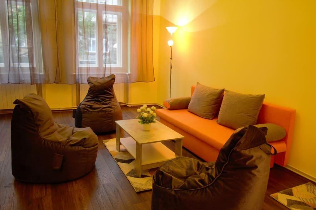Comfort 2bedrooms Quite Place!-vinohrady *