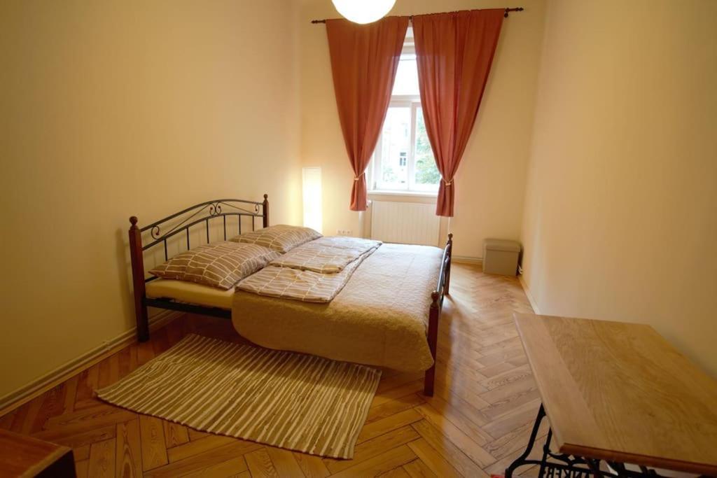 Comfort 2bedrooms Quite Place!-vinohrady *