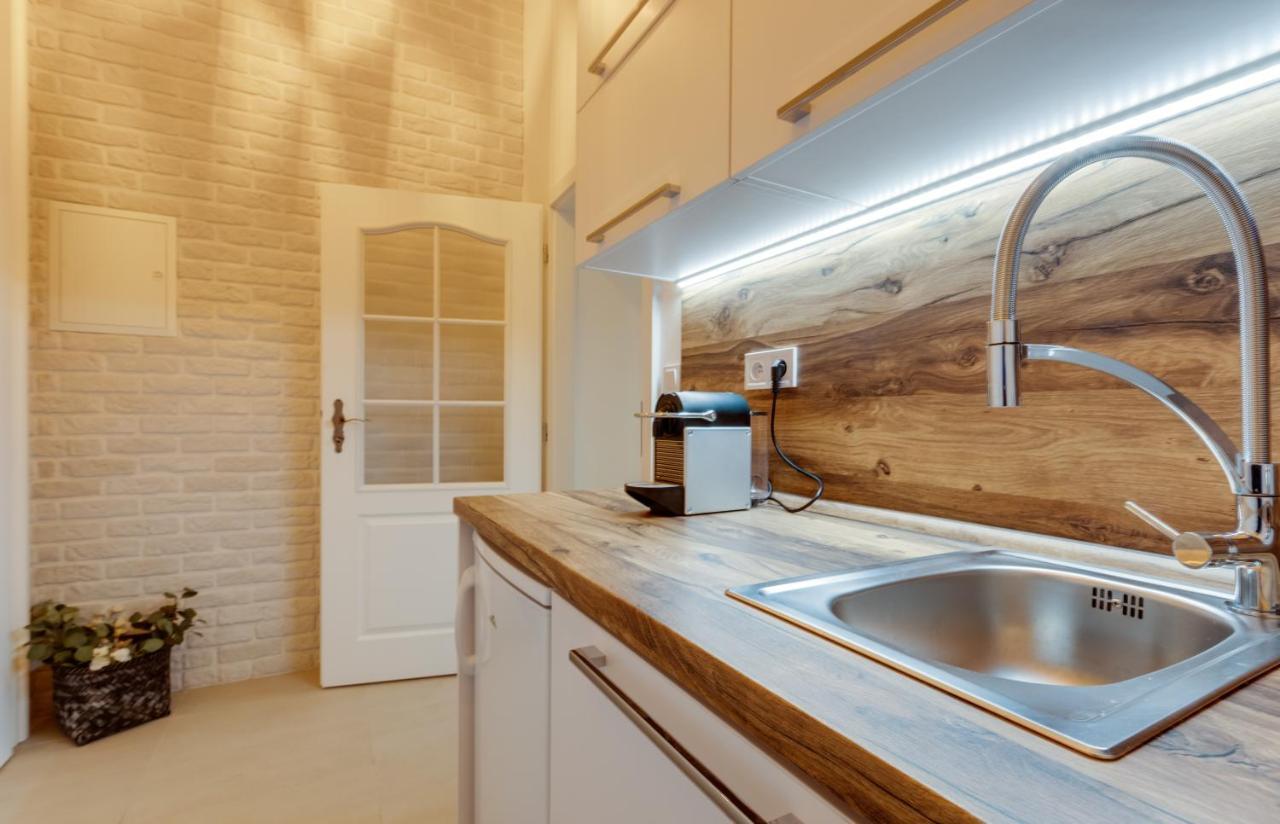 Dream Duplex On Riverside * Prag