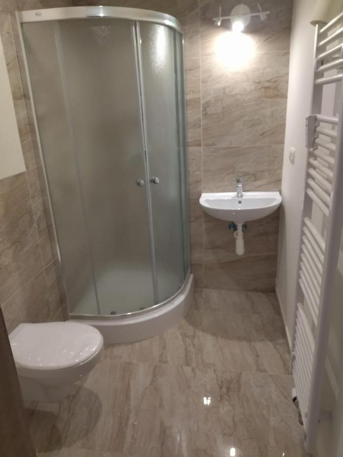 Apartment Brand New Two #26 With Free Secure Parking Close To Center Prag