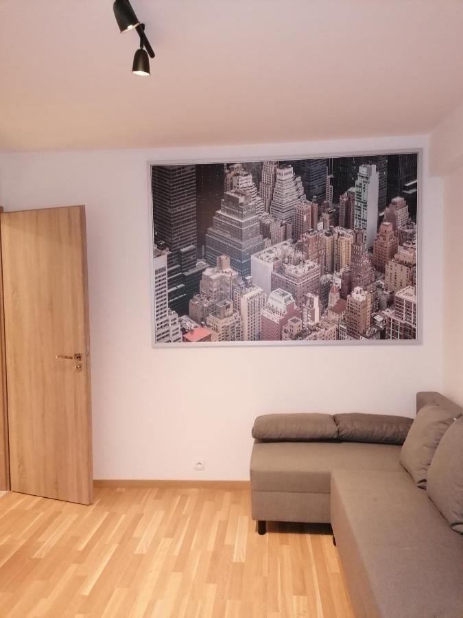 Brand New Two #26 With Free Secure Parking Close To Center Apartment Prag