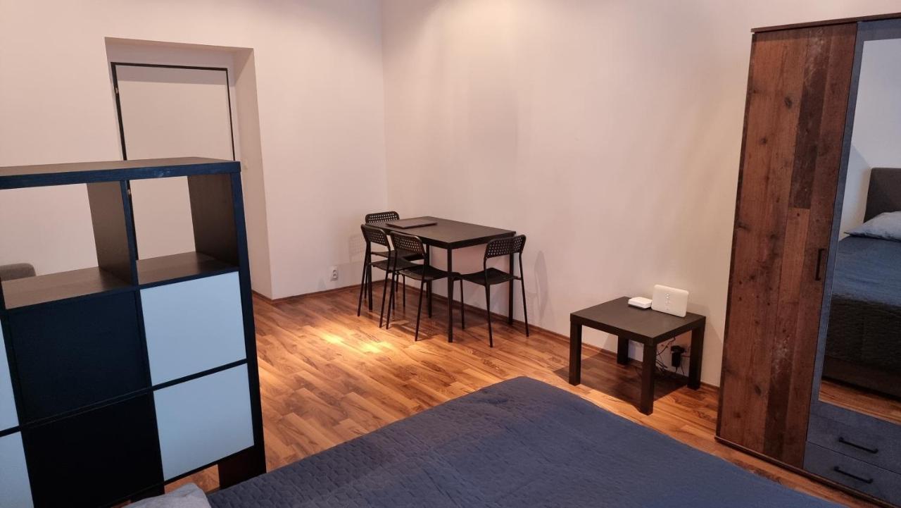Comfortable Great Location Close To Center Apartment