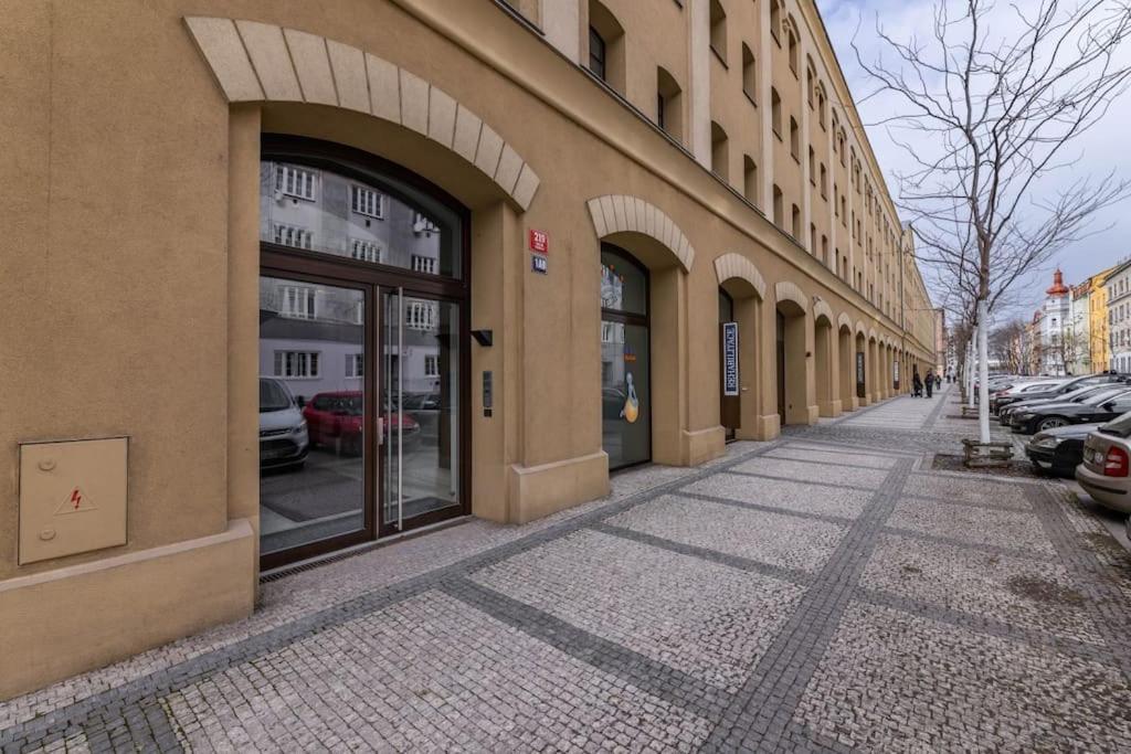 Apartment Modern Spacious Flat With A Terrace And A Parking *