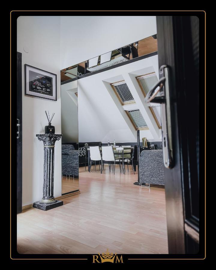 Rm Luxury In • 6 People • Free Parking • Pets Apartment