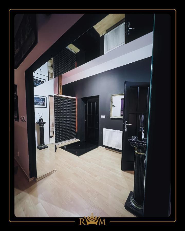 Apartment Rm Luxury In • 6 People • Free Parking • Pets Prague
