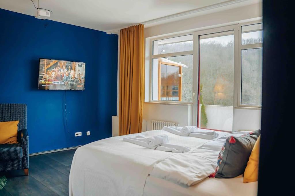 Lovely 3bd - Rooftop - Jacuzzi&sauna Apartment
