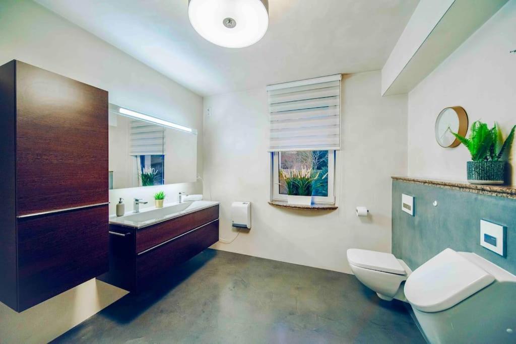 Lovely 3bd - Rooftop - Jacuzzi&sauna Apartment *