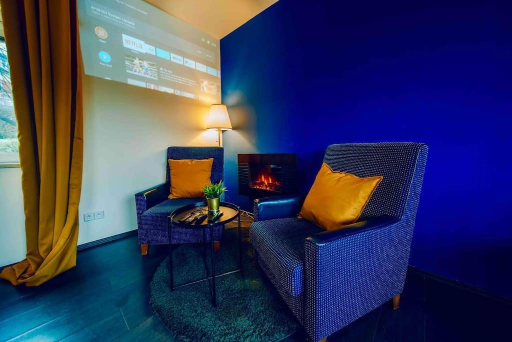 Lovely 3bd - Rooftop - Jacuzzi&sauna Prag