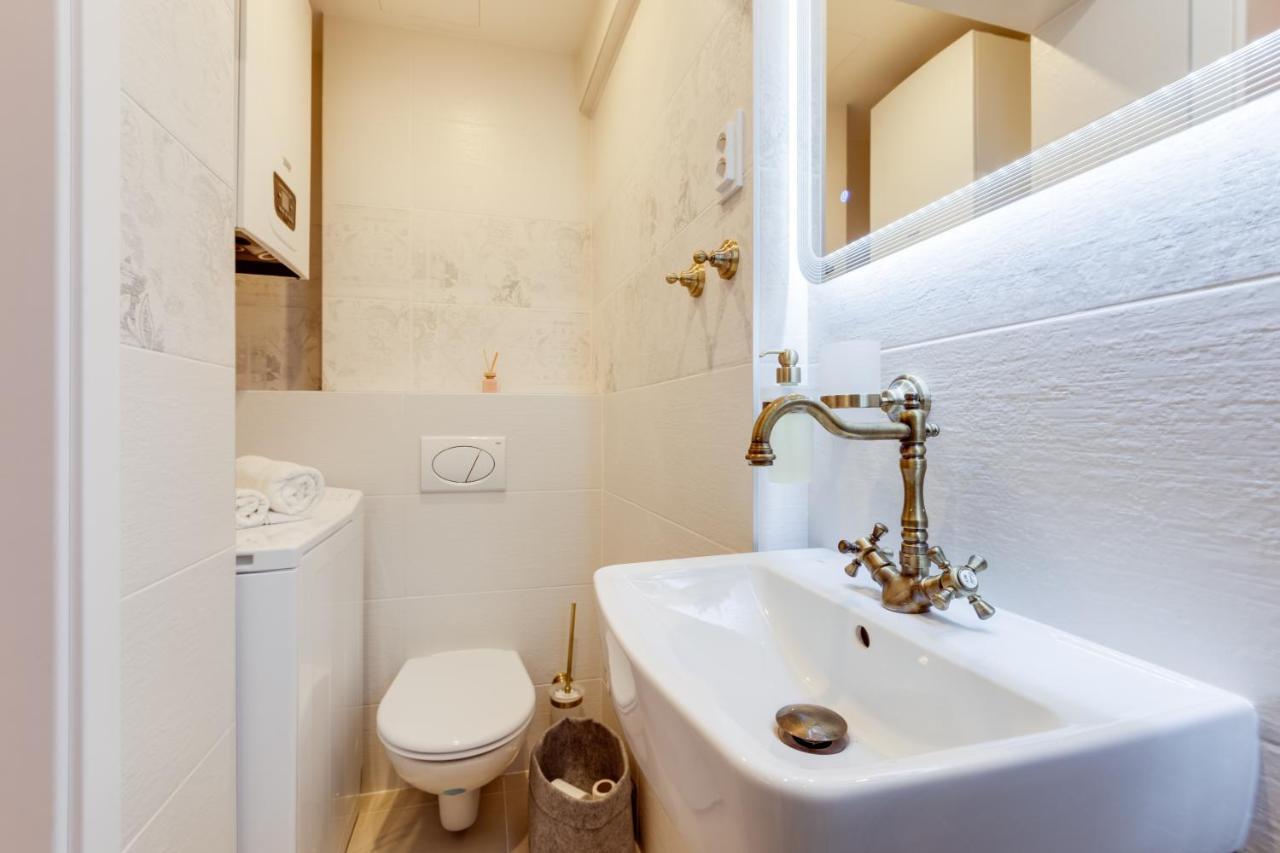 Dream Duplex On Riverside * Prag