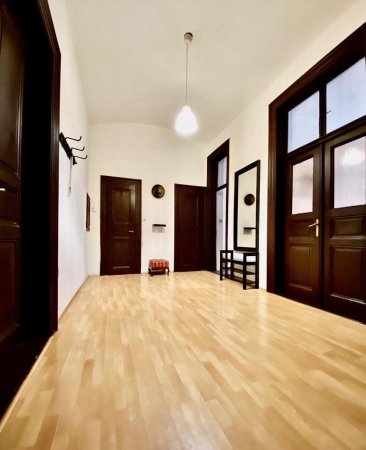 Spacious Cozy In Centre Apartmán
