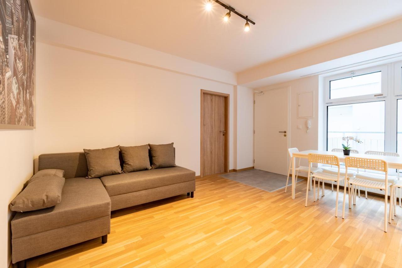 Apartment Brand New Two #26 With Free Secure Parking Close To Center *