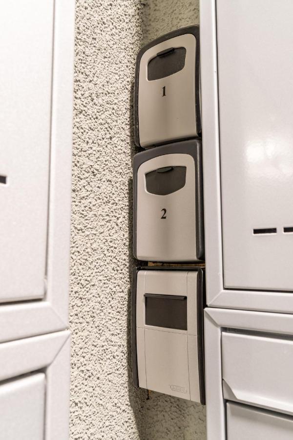 Brand New Two #26 With Free Secure Parking Close To Center * Prag