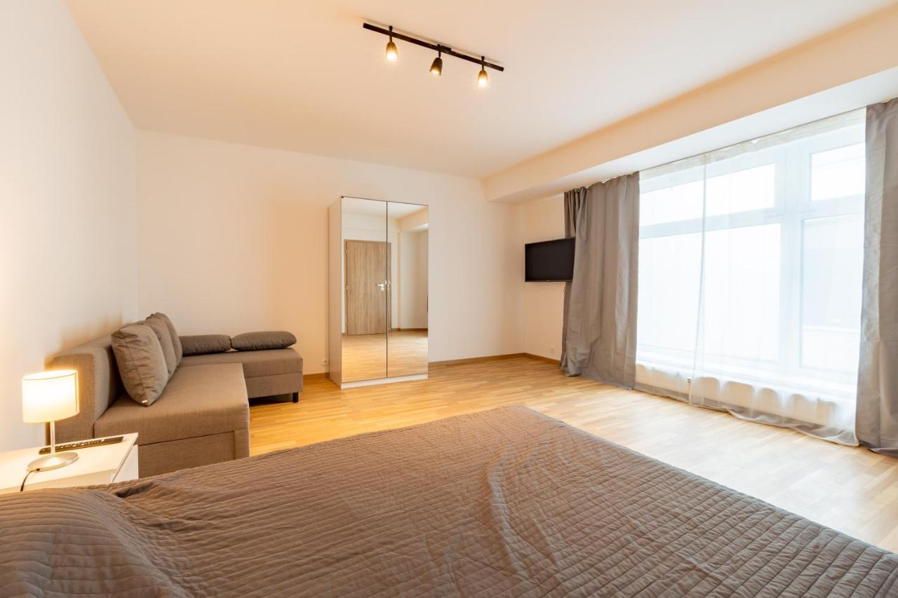 Brand New Two #26 With Free Secure Parking Close To Center