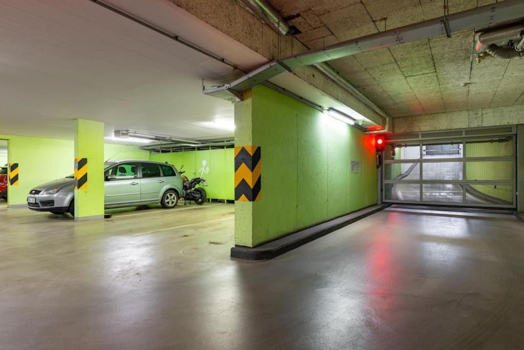 Modern Spacious Flat With A Terrace And A Parking *