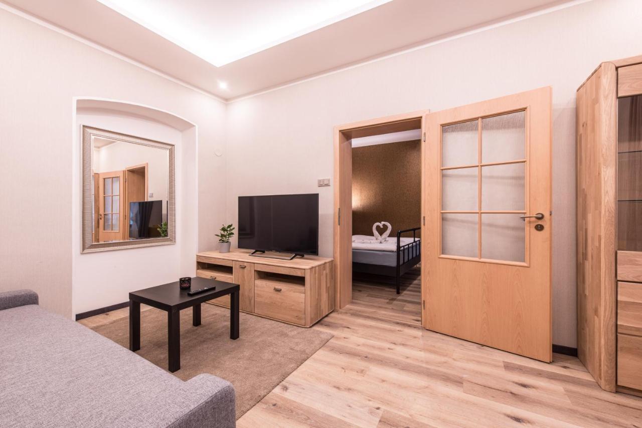 Locals Monastery Apartment *