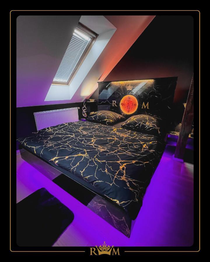 Rm Luxury In • 6 People • Free Parking • Pets Apartment Prague