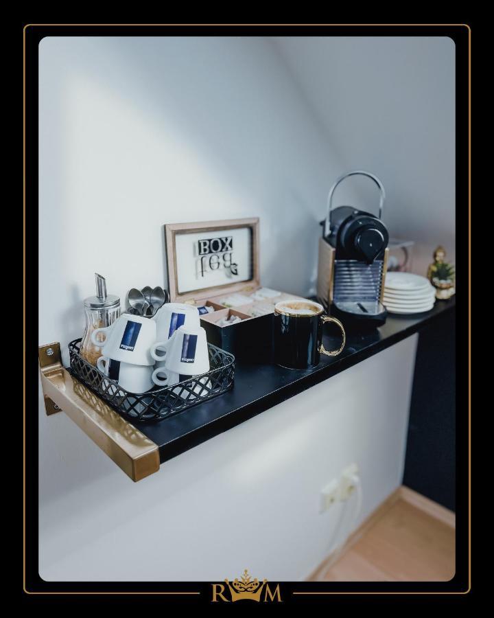 Rm Luxury In • 6 People • Free Parking • Pets * Prague