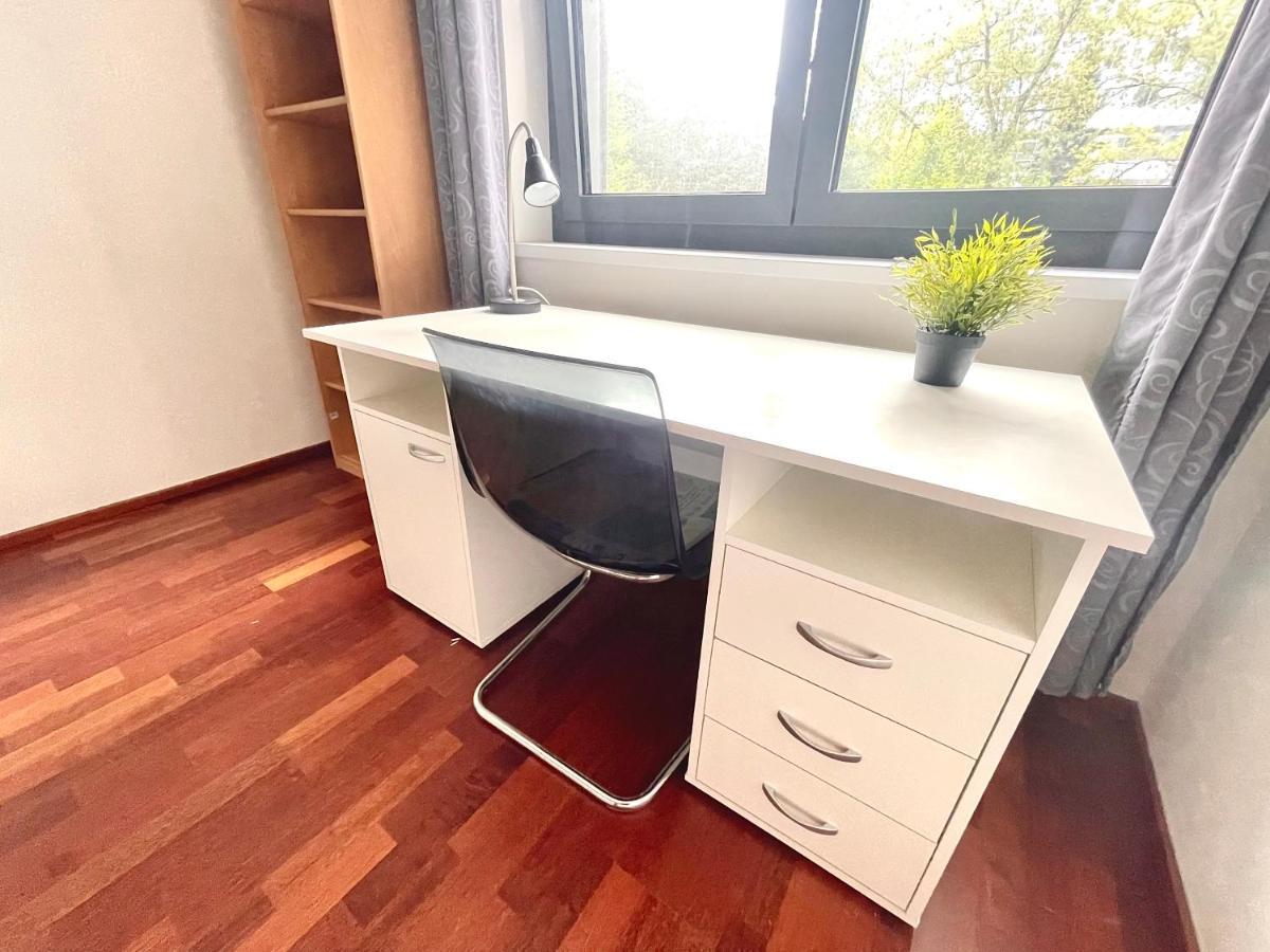 Lägenhet Centrum Park Apartment+