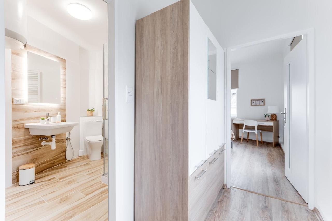 Modern, Bright And Spacious * Praha