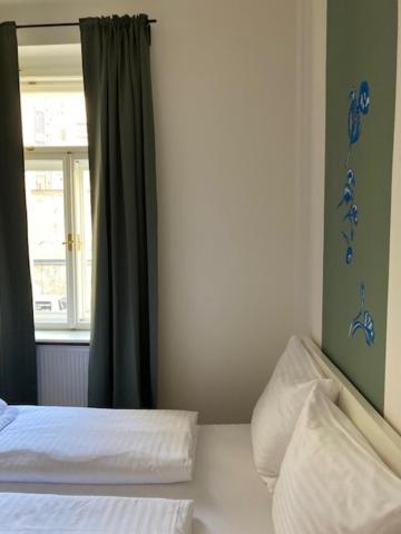 Lägenhetshotell Erbenova 3*