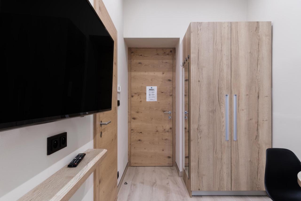 Days - Modern - 7 Min Wenceslas Square Apartment