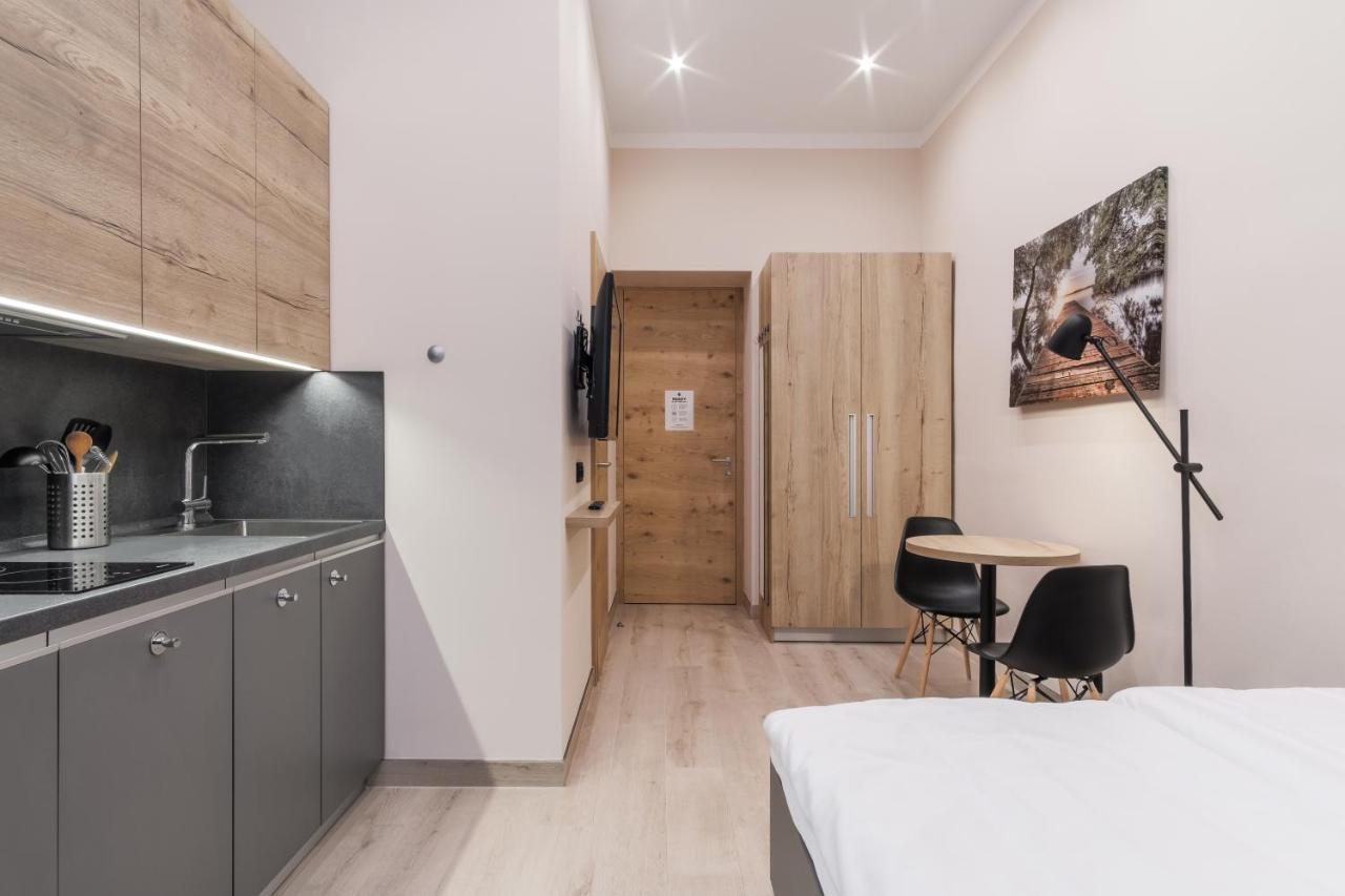 Apartment Days - Modern - 7 Min Wenceslas Square