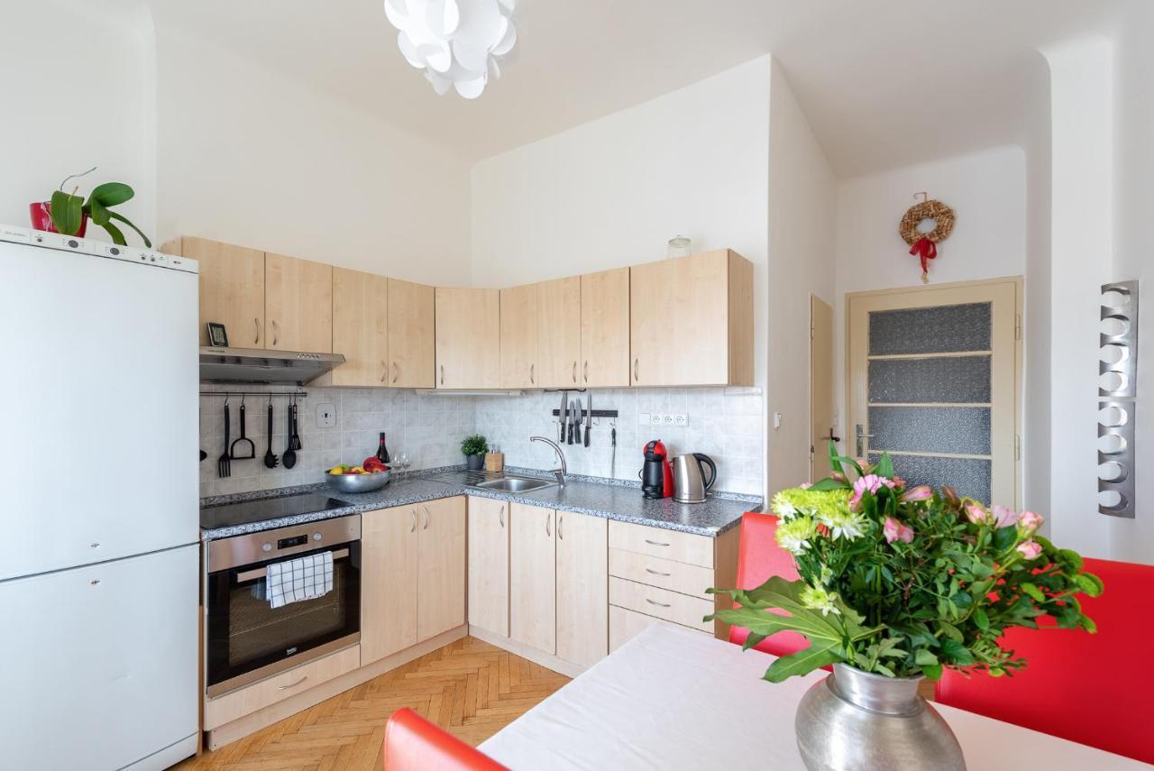 Castle View Apartment *