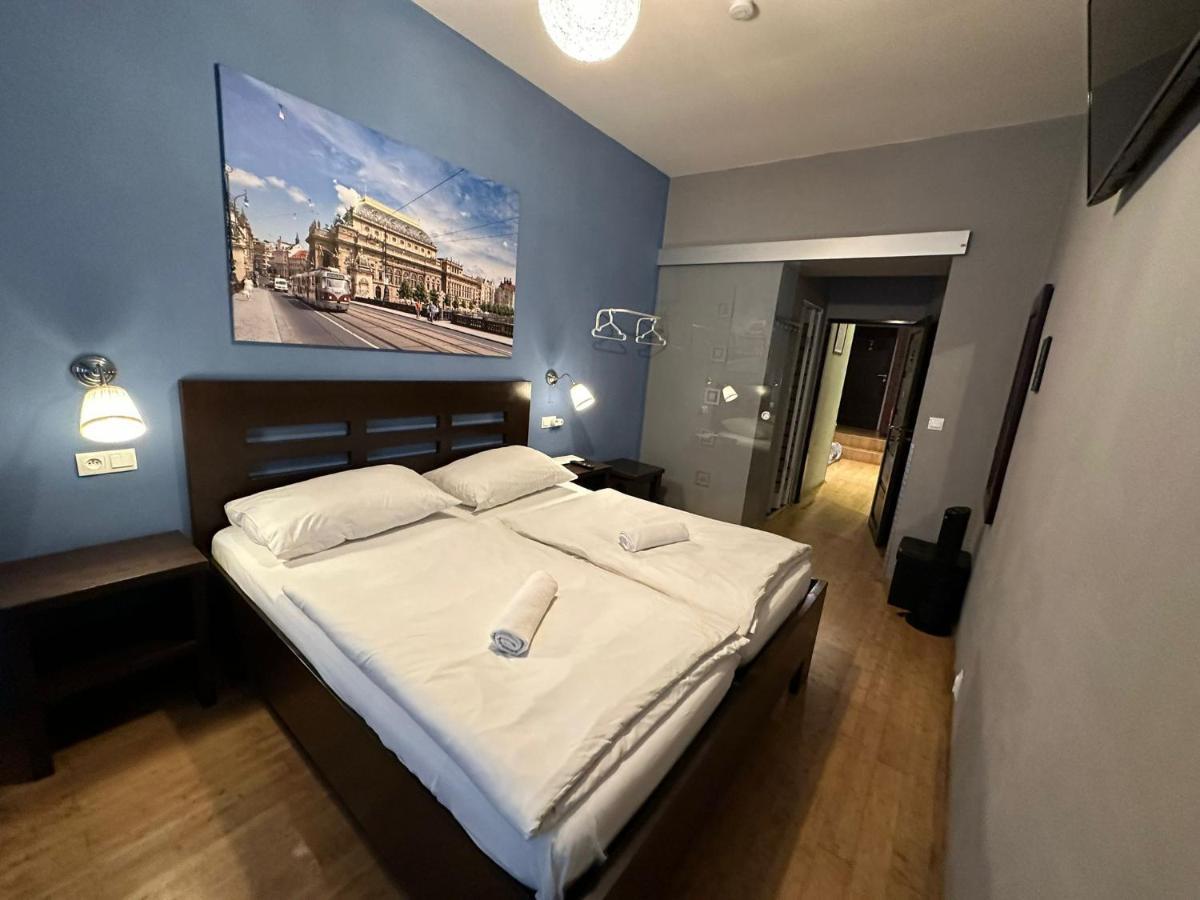Central Studios Hotell Prag